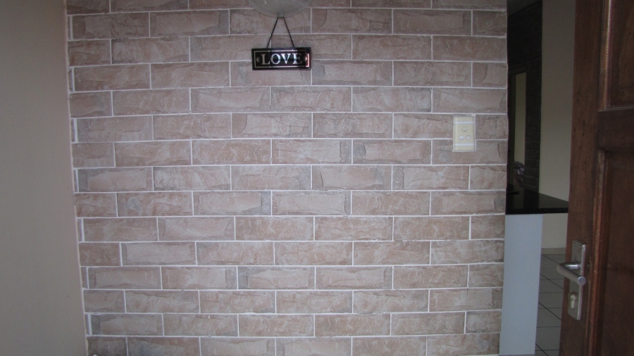 2 Bedroom Property for Sale in Cambridge West Eastern Cape